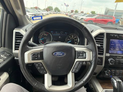 Used 2020 Ford F150 Lariat AWD/4WD image 16
