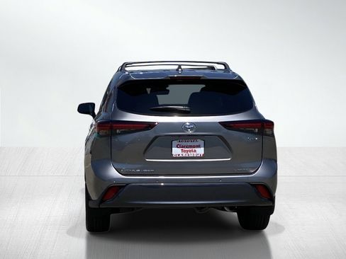 New 2026 Toyota Highlander Limited AWD/4WD image 4