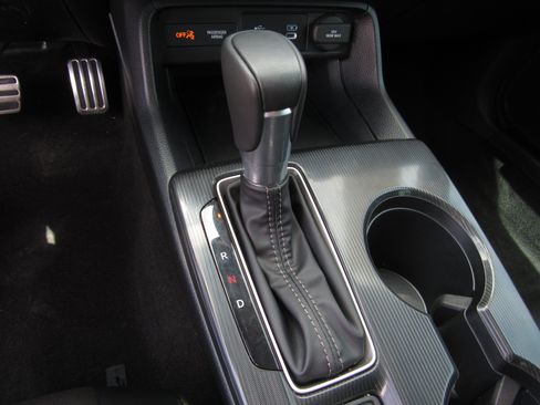Used 2025 Honda Civic Sport image 19