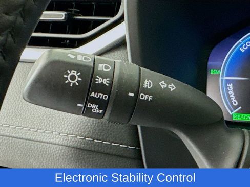 Used 2024 Toyota RAV4 Limited image 14