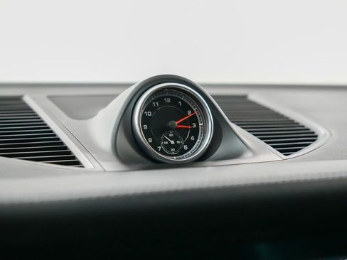 Certified 2021 Porsche Macan S image 29