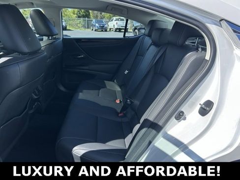 Used 2021 Lexus ES 350 w/ Premium Package image 15