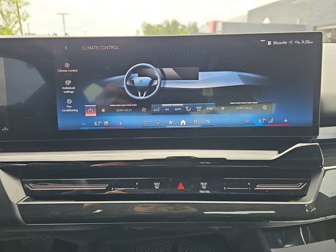 Used 2025 BMW 530i RWD image 29
