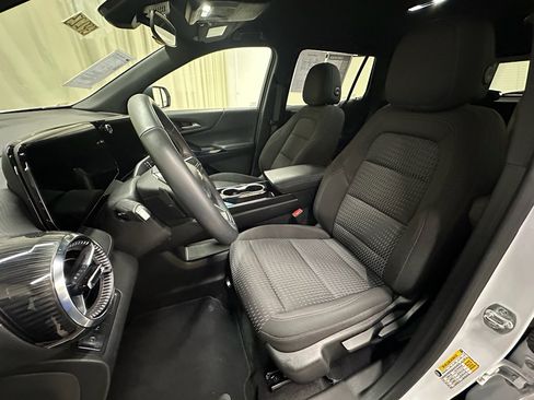 Certified 2025 Chevrolet Equinox LT FWD image 24