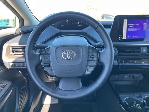 Used 2024 Toyota Prius XLE image 17