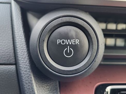 Used 2024 Toyota Prius Prime SE image 23