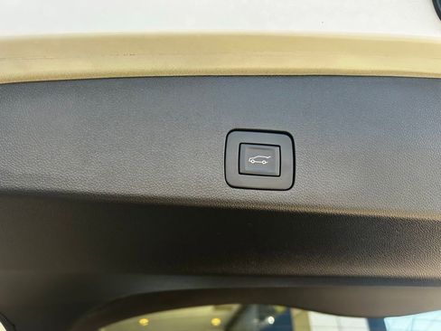 Used 2023 Buick Encore GX Essence w/ Experience Buick Package image 20