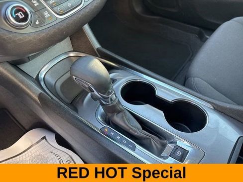 Used 2024 Chevrolet Malibu LT FWD image 27