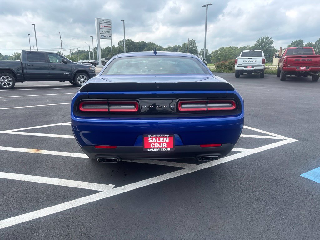 Used 2018 Dodge Challenger R/T w/ Blacktop Package RWD image 8