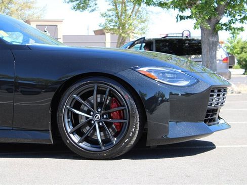 Used 2025 Nissan Z Performance w/ Floor Mat Package RWD image 7