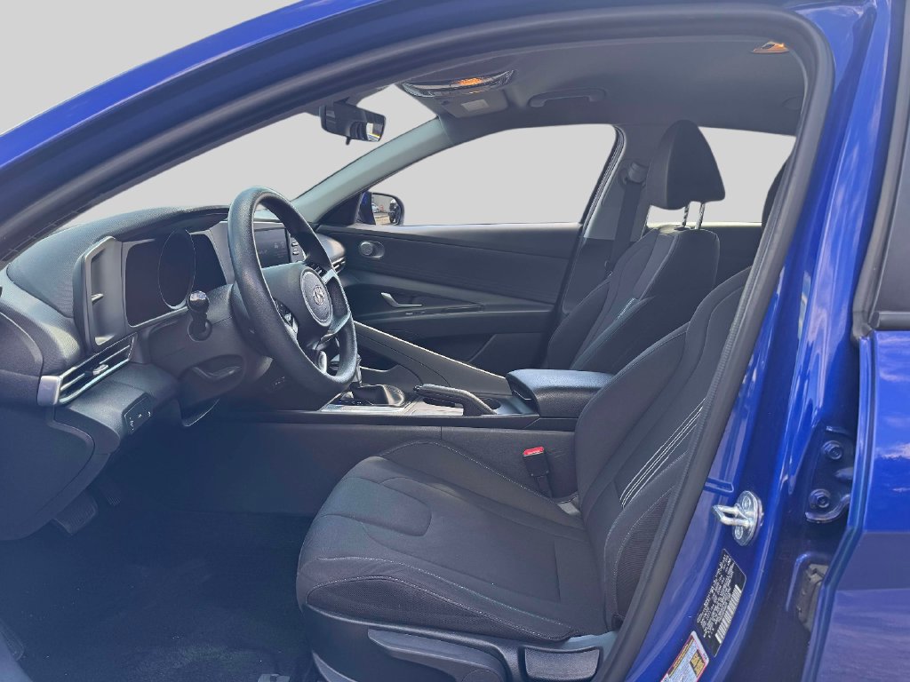 Used 2023 Hyundai Elantra SEL FWD image 16