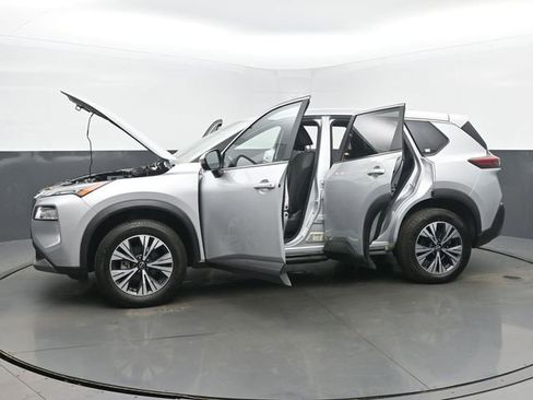 Used 2023 Nissan Rogue SV image 55