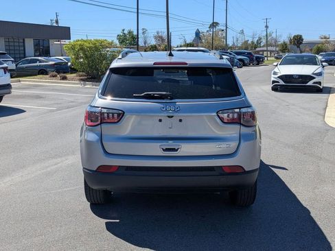 Used 2019 Jeep Compass Latitude w/ Popular Equipment Group image 7