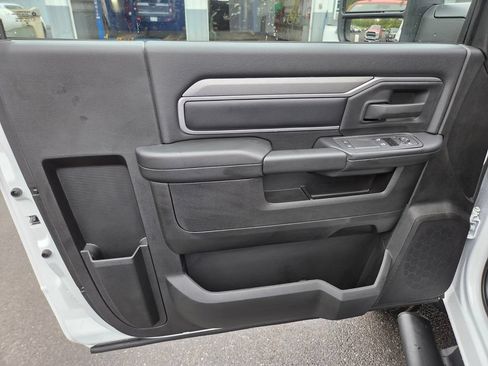 New 2026 RAM 5500 Tradesman AWD/4WD image 13