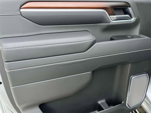 New 2026 GMC Sierra 2500 Denali w/ Denali Reserve Package image 16