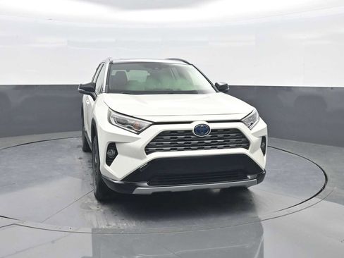 Used 2019 Toyota RAV4 XSE w/ Carpet Mat Package AWD/4WD image 2