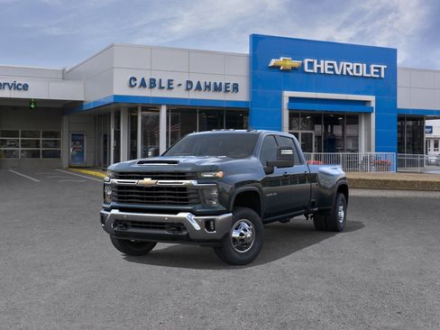 New 2026 Chevrolet Silverado 3500 LT w/ All Star Edition AWD/4WD image 8