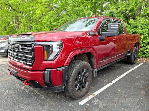 Used 2024 GMC Sierra 3500 AT4 w/ AT4 Premium Plus Package AWD/4WD image 2