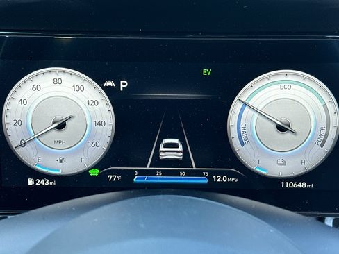 Used 2023 Hyundai Elantra Limited w/ Preferred Accessory Package FWD image 24