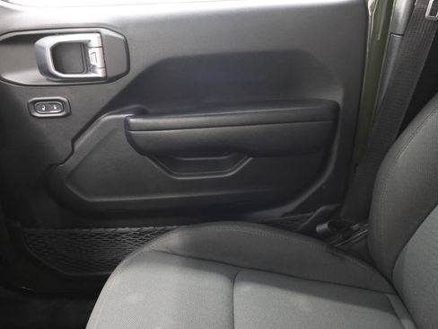 Used 2023 Jeep Wrangler Unlimited Sport AWD/4WD image 12