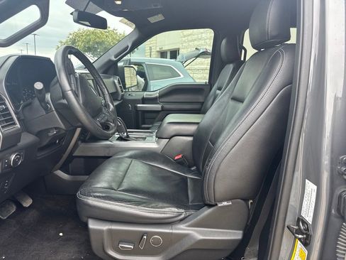 Used 2018 Ford F150 XLT w/ Equipment Group 302A Luxury RWD image 9