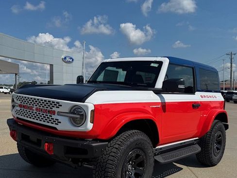 New 2025 Ford Bronco Stroppe Edition image 2