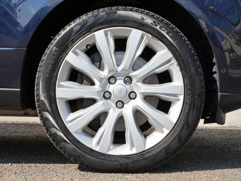 Used 2017 Land Rover Range Rover Supercharged image 12