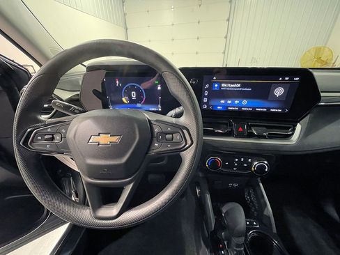Used 2024 Chevrolet TrailBlazer LT w/ Driver Confidence Package FWD image 36