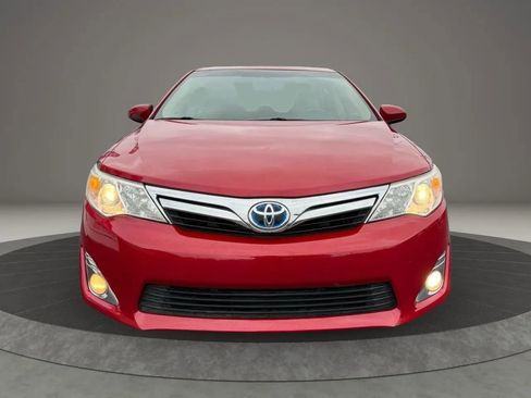 Used 2014 Toyota Camry XLE FWD image 4