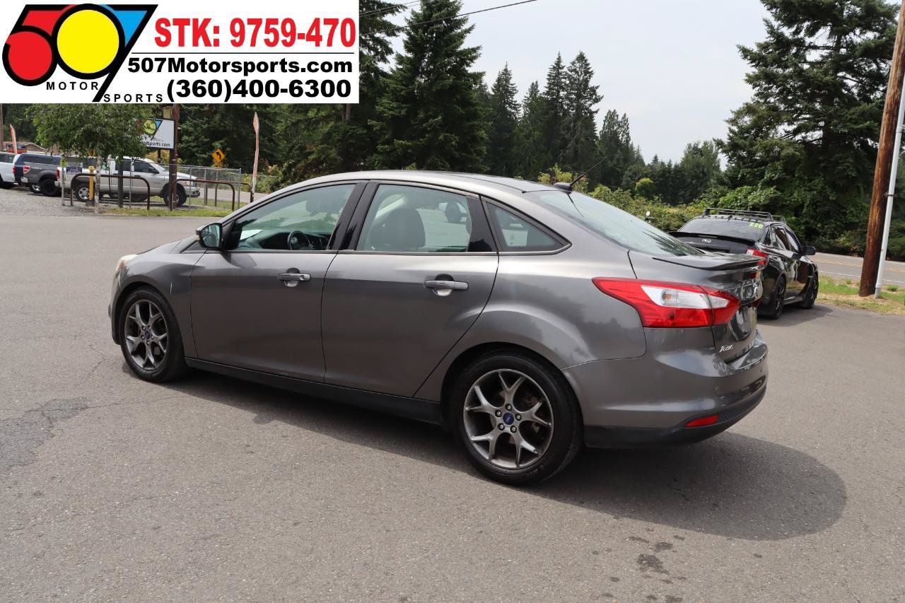 Used 2014 Ford Focus SE w/ Equipment Group 201A FWD image 5