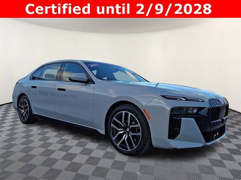 Certified 2023 BMW 760i xDrive image 1