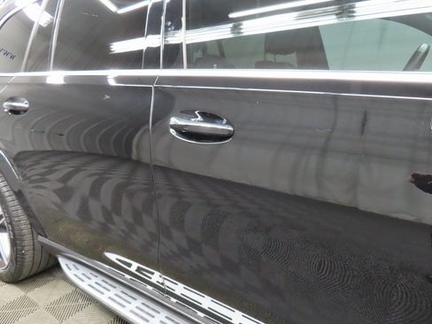 Used 2025 Mercedes-Benz GLS 450 4MATIC image 32