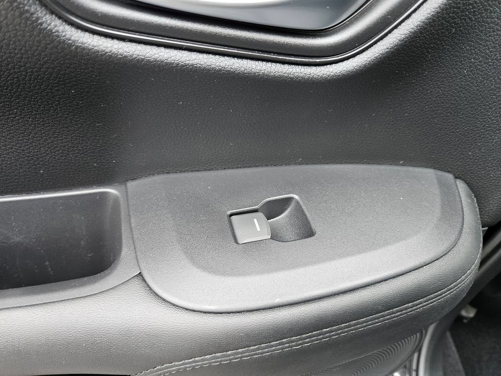 Used 2024 Honda HR-V LX image 15