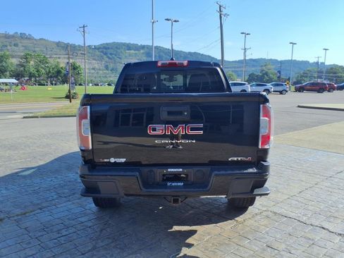 Used 2022 GMC Canyon AT4 w/ Trailering Package image 6