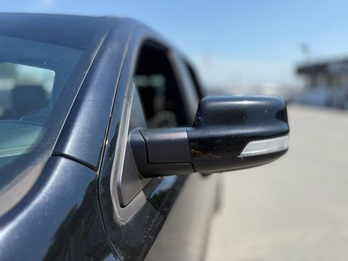Used 2020 RAM 1500 Limited w/ Black Appearance Package AWD/4WD image 16