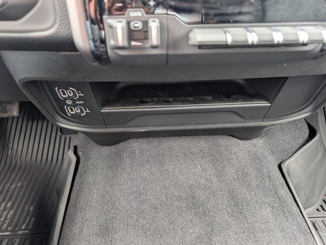 New 2026 RAM 3500 Big Horn AWD/4WD image 21