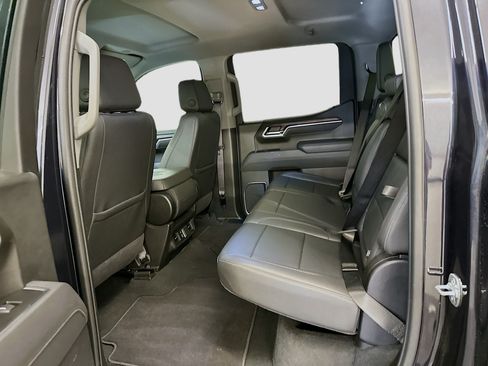 Used 2025 GMC Sierra 1500 SLT AWD/4WD image 29