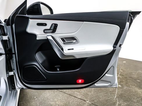 Used 2022 Mercedes-Benz CLA 35 AMG 4MATIC image 25