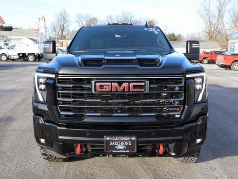 Used 2025 GMC Sierra 2500 AT4 w/ AT4 Premium Plus Package image 13