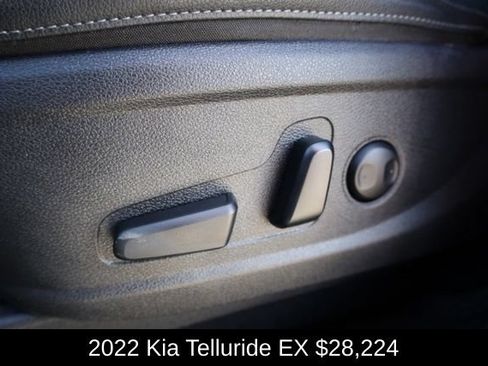 Used 2022 Kia Telluride EX w/ EX Premium Package FWD image 18