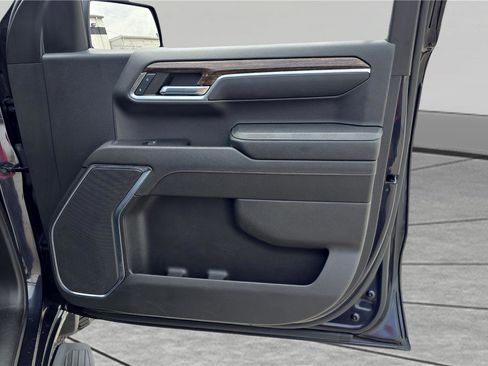 Used 2023 GMC Sierra 1500 Elevation image 27