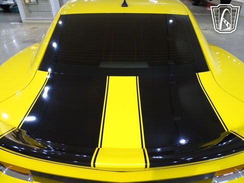 Used 2010 Chevrolet Camaro SS w/ RS Package image 28