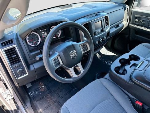 Used 2024 RAM 1500 Classic SLT image 9