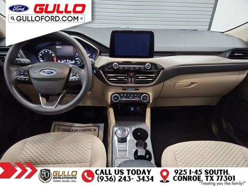 Used 2020 Ford Escape SE image 11