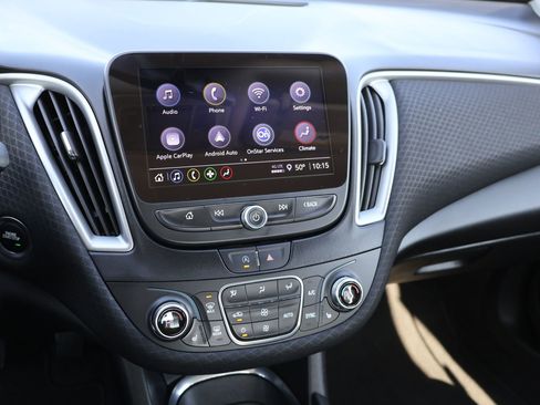 Used 2025 Chevrolet Malibu LT image 24