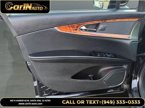 Used 2016 Lincoln MKX Reserve w/ Cargo Accessories Package image 17