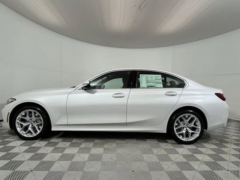 Used 2025 BMW 330i xDrive 330i xDrive w/ Convenience Package image 4