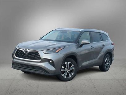 Certified 2025 Toyota Highlander XLE