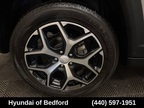 Used 2024 Jeep Compass Latitude AWD/4WD image 25