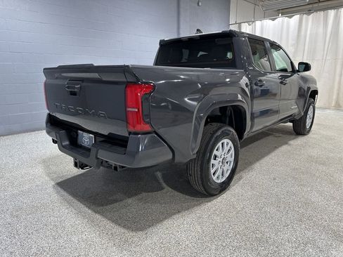 Certified 2025 Toyota Tacoma SR5 image 4